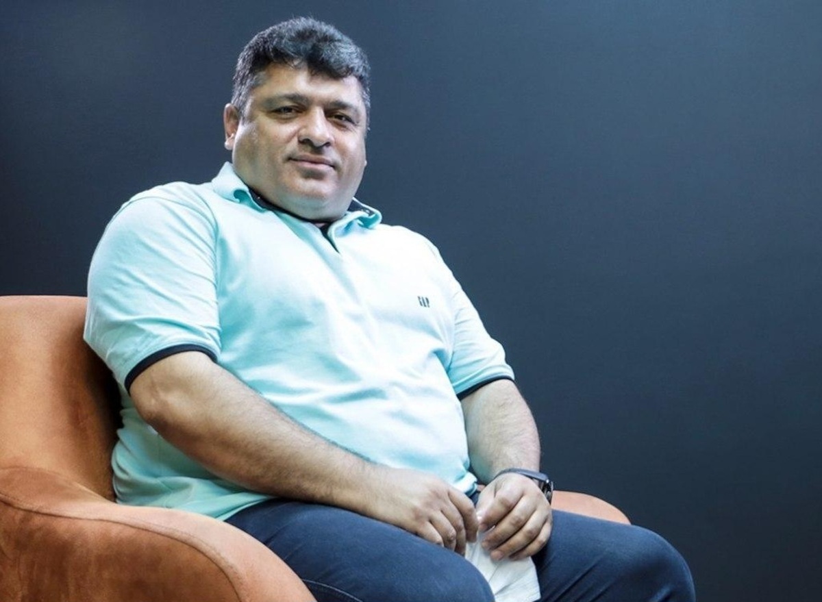 بیرانوند صلابت گذشته را ندارد؛ داداش زاده: کارتال را فراری دادند تا سروش و فرشاد بمانند بیرانوند صلابت گذشته را ندارد؛ داداش زاده: کارتال را فراری دادند تا سروش و فرشاد بمانند