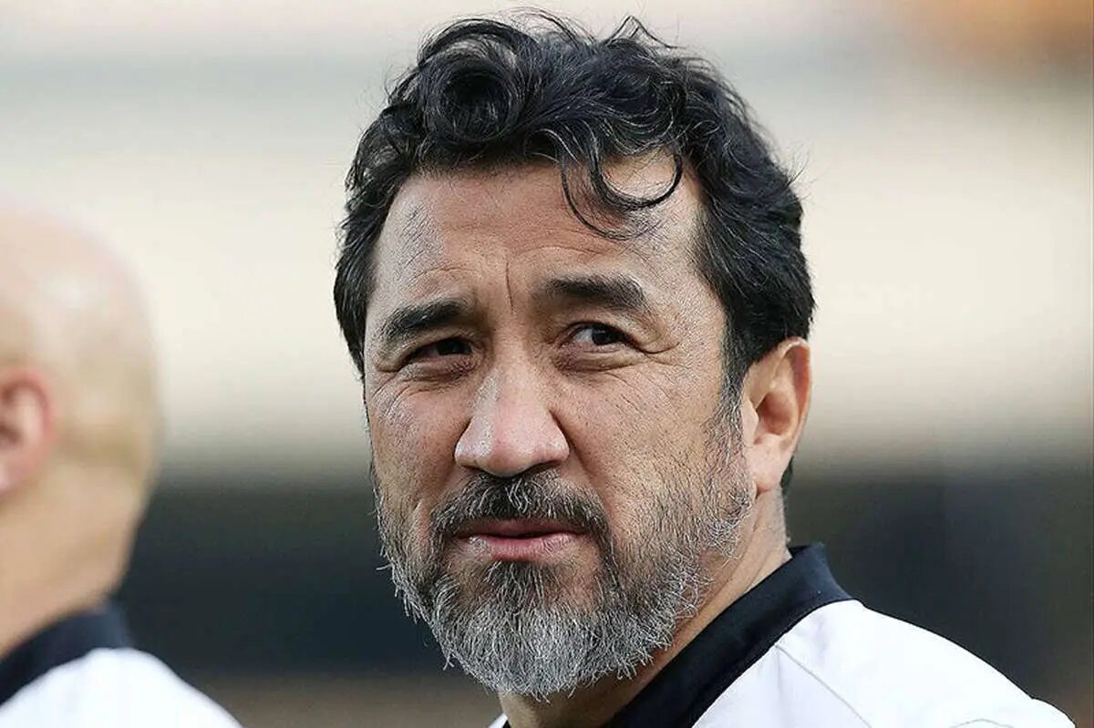 خداداد عزیزی کوتاه بیا نیست: آن کلمه را همه می‌گویند!