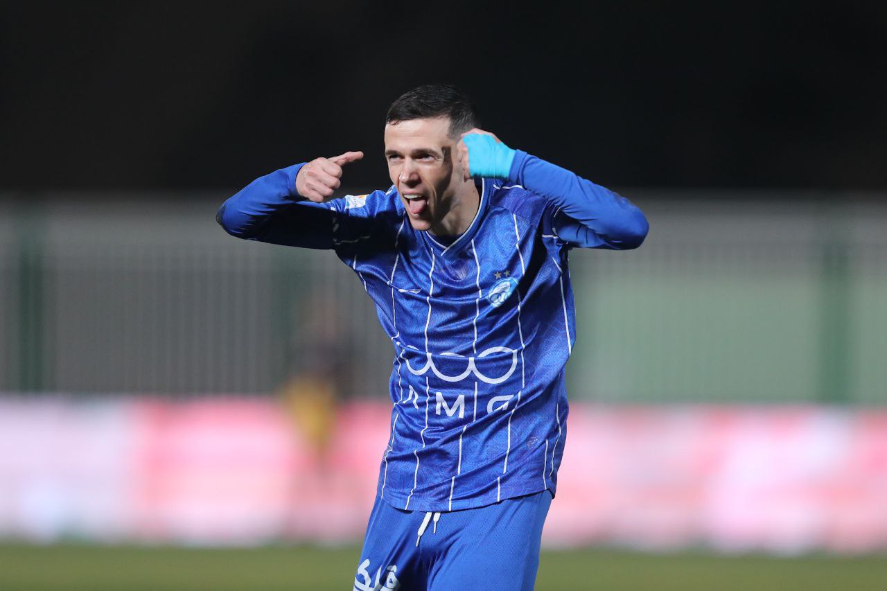 چرا کار استقلال مقابل تیم دسته دومی گره خورد؟ ناهمواری زمین یا مشکل فنی؟