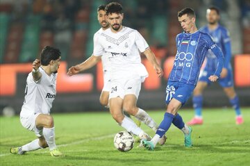 پنالتی استقلالیها مقابل ملوان سوخت؟ پنالتی استقلالیها مقابل ملوان سوخت؟