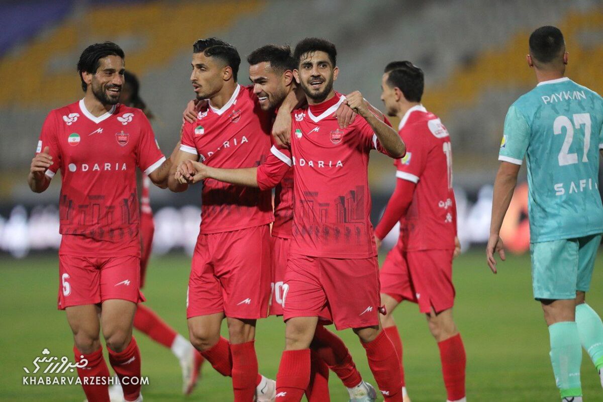 پرسپولیس در انتظار لغزش مدعیان؛ رقابت برای صدر جدول داغ شد