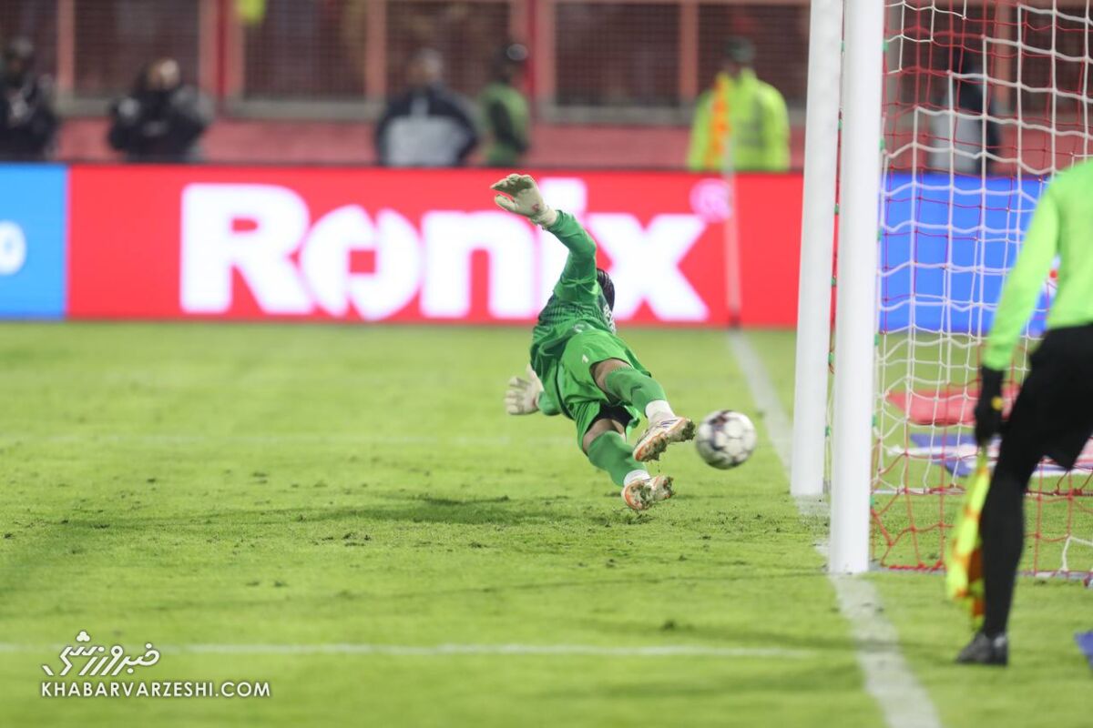 صحنههایی که زیر سایه حساسیت پنالتیها ماند؛ از تقلب بیرانوند تا جوگیری گزارشگر! صحنههایی که زیر سایه حساسیت پنالتیها ماند؛ از تقلب بیرانوند تا جوگیری گزارشگر!